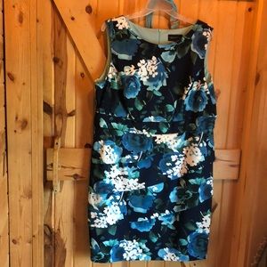 Connected Woman Dress 22W